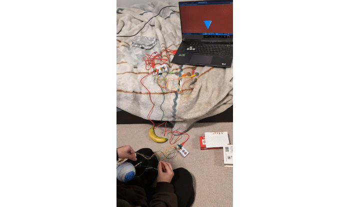 This is the formstorming my Peers and I worked on, exploring different ways we can use conductive and non conductive objects with the Makey Makey.